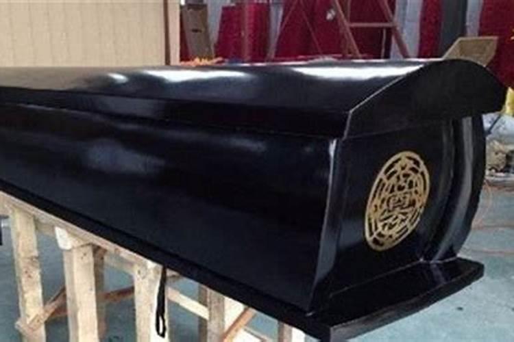 梦见黑色棺材是什么意思？